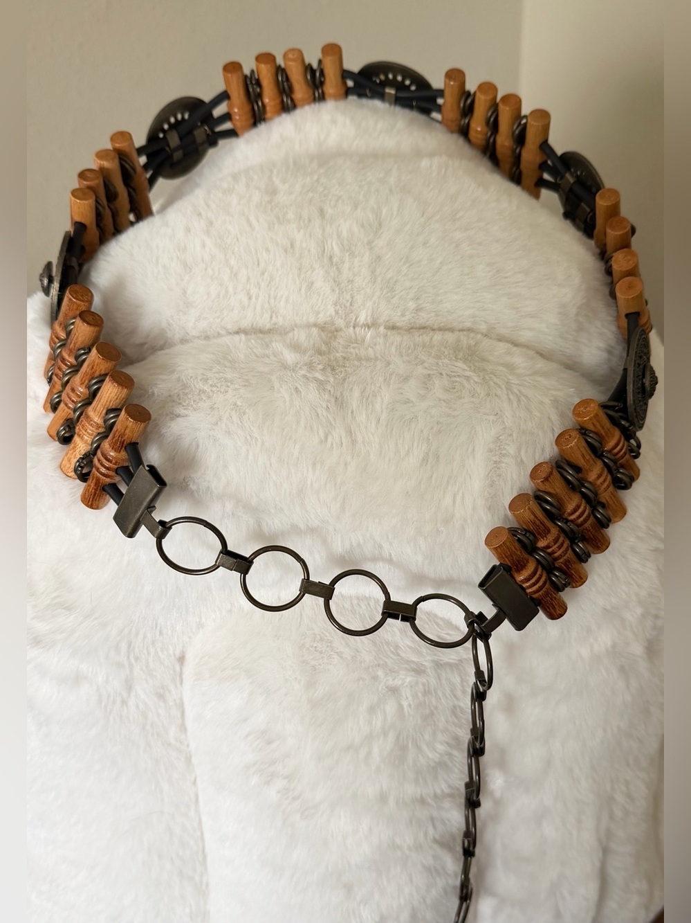 Wood Bead and Metal Chain Women’s Belt – Brown & Metal